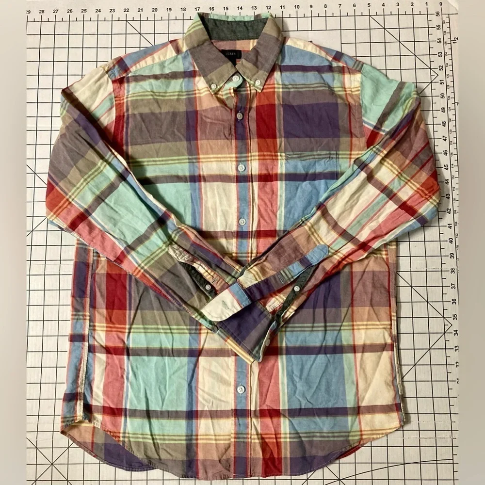 J. Crew Men’s Medium Multicolored Button Down Shirt‎
